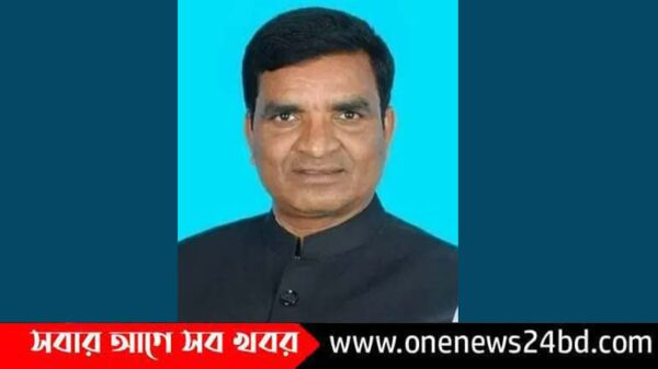 কলেজ থেকে ১৫ দিনের ছুটি নিয়ে নৈশ্যপ্রহরী এখন পৌর মেয়র!