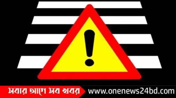 নিয়ন্ত্রণ হারিয়ে ট্রাক বসতঘরে, বাবা-মেয়ে নিহত