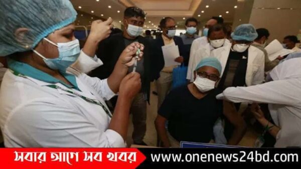 করোনার টিকা নিলেন স্বাস্থ্যমন্ত্রী