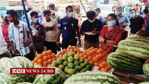 ভৈরবে কেজি দরে তরমুজ বিক্রির দায়ে চার ফল বিক্রেতাকে অর্থদন্ড