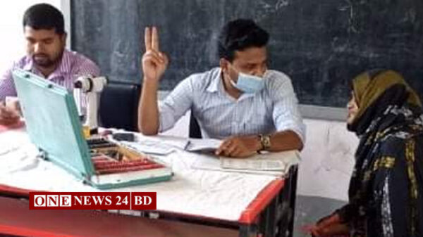 পাকুন্দিয়ায় বিনামৃল্যে চক্ষু চিকিৎসা