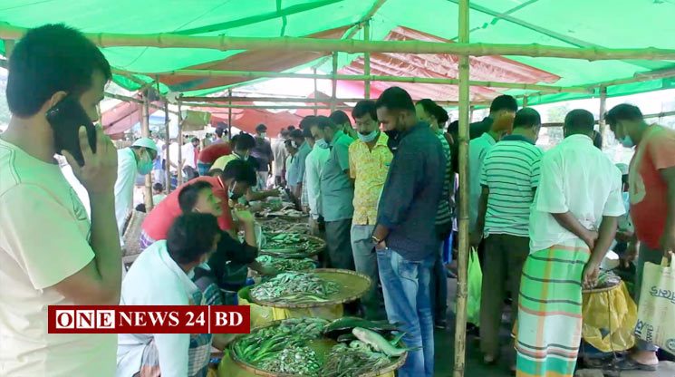 কিশোরগঞ্জে সর্বাত্মক লকডাউনের প্রথম দিনে ঢিলেঢালা পরিস্থিতি