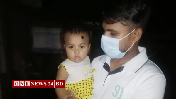 এনজিও’র মামলায় মাকে গ্রেফতার করেছে পুলিশ, বাড়িতে কাঁদছে দুধের শিশু