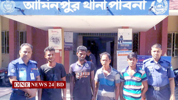 কাজিরহাট যমুনা নদীতে বালু উত্তোলের ড্রেজার বলগেটসহ গ্রেফতার ৪, মূলহোতা ছালাম পলাতক
