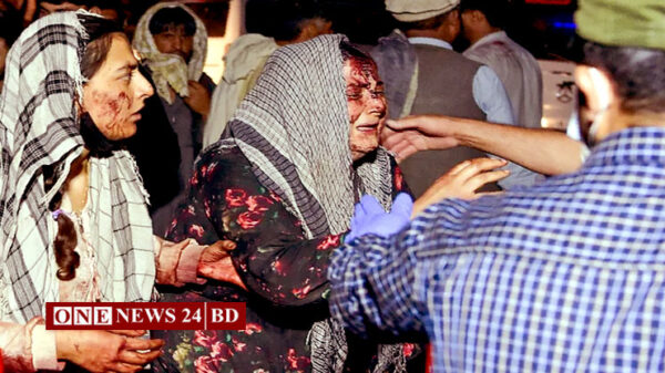কাবুলে বিমানবন্দরের বাইরে বিস্ফোরণে মার্কিন সেনাসহ নিহত ৬০