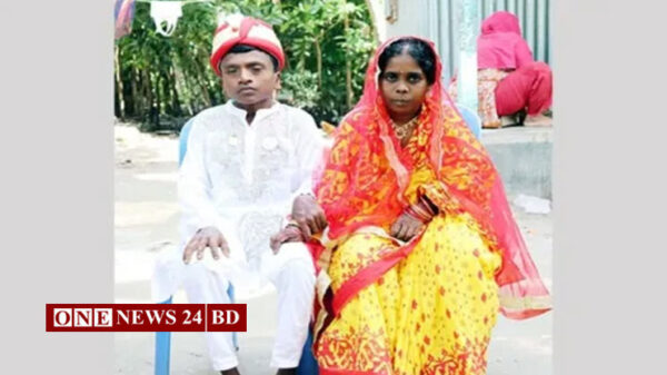 মহা ধুমধামে ৩ ফুট উচ্চতার বর-কনের বিয়ে দিলো গ্রামবাসী