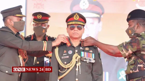 সাঁজোয়া কোরের ‘কর্নেল কমান্ড্যান্ট’ হিসেবে অভিষিক্ত হলেন সেনাপ্রধান