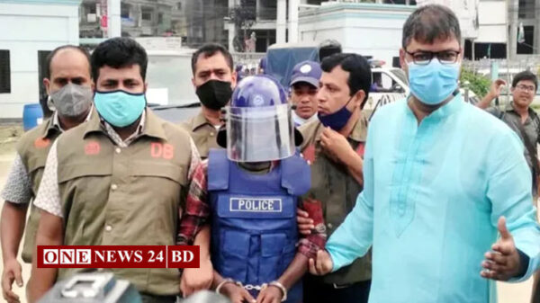 মণ্ডপে ‘কোরআন রাখার স্বীকারোক্তি’ দিলেন ইকবাল