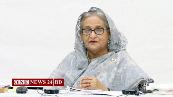 শিক্ষাজীবন শেষে চাকরির পেছনে না ছুটে উদ্যোক্তা হবার পরামর্শ প্রধানমন্ত্রীর