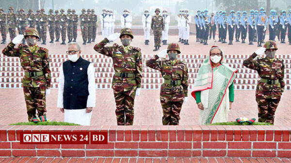 স্মৃতিসৌধে রাষ্ট্রপতি ও প্রধানমন্ত্রীর শ্রদ্ধা