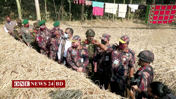 “দুই দেশের সীমান্তবর্তি মানুষদের জন্য ৫/৭ দিন ভ্রমনের অনুমতি কার্ড চালুর পরিকল্পনা গ্রহণ করা হচ্ছে”