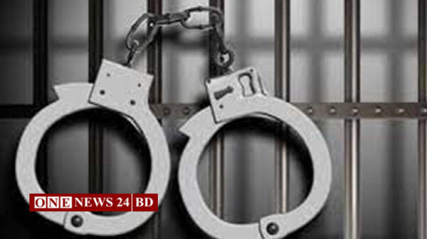 আন্দোলনে অর্থ সহায়তা: সাবেক ৫ শিক্ষার্থীকে পুলিশে হস্তান্তর