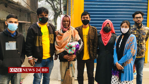 শীতের সকালে পরিচ্ছন্ন কর্মীদের মাঝে ভিবিডির উপহার