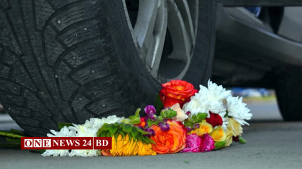 ফুল কিনে বাসায় ফেরা হলো না দিপুর