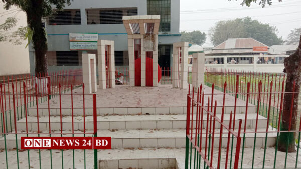 তাড়াইলে ২১ ফেব্রুয়ারি ছাড়া শহীদ মিনার পরিস্কার হয় না