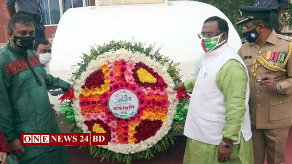 নতুন প্রজন্মের কাছে আমাদের স্বাধীনতার গৌরবগাঁথা পৌঁছে দিতে হবে; খাদ্যমন্ত্রী