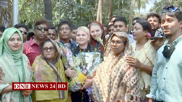 প্রেমের টানে বরিশালে জার্মান নারী