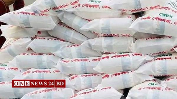 প্রতিদিন ৭০০ মানুষকে ইফতার করান ফেনী পৌরমেয়র স্বপন