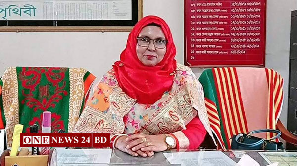 হোসেনপুরে শ্রেষ্ঠ প্রধান শিক্ষক কাজী আছমা বেগম