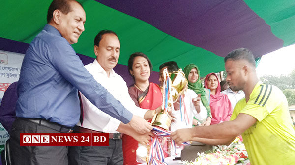 বঙ্গবন্ধু গোল্ডকাপ ফুটবল টূর্ণামেন্টে চ্যাম্পিয়ন পাকুন্দিয়া পৌরসভা