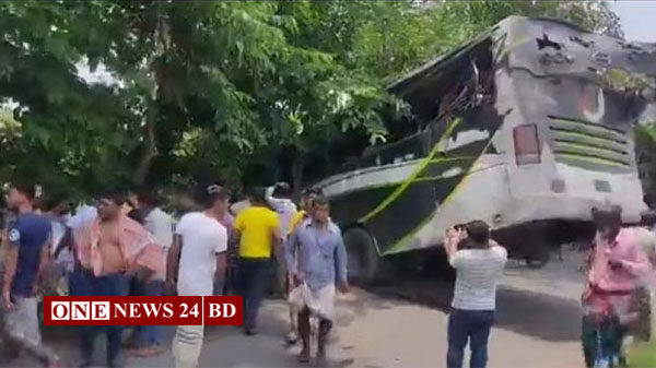 নাটোরে দুই বাসের মুখোমুখি সংঘর্ষে নিহত ৬