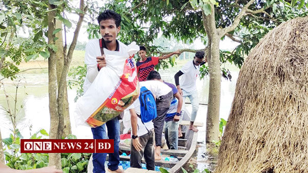 মৌলভীবাজারে বানভাসি মানুষের পাশে লিটন গঞ্জু সংগঠন