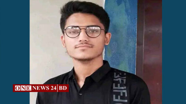 মোটরসাইকেল উল্টে প্রাণ গেল যুবকের