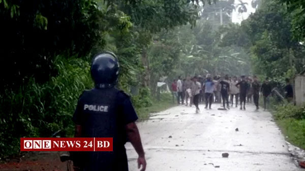 পাকুন্দিয়ায় পুলিশ-বিএনপি-আ’লীগের ত্রিমুখী সংঘর্ষ