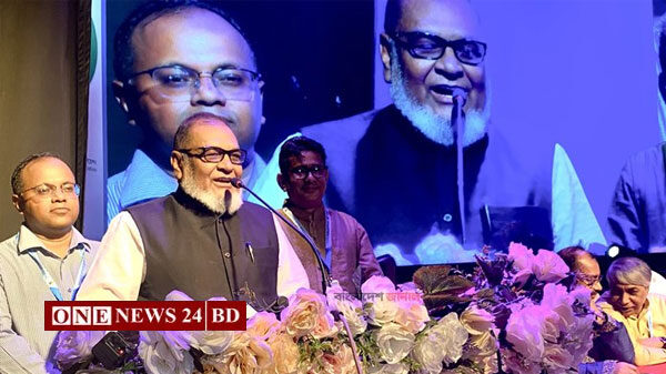 রাত ১২টার পর মোবাইলফোন বন্ধ হওয়া উচিত: মুক্তিযুদ্ধবিষয়ক মন্ত্রী