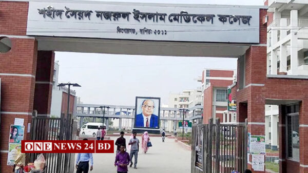 কিশোরগঞ্জে মেডিকেল হাসপাতালে দুপক্ষের সংঘর্ষ, ৮ রাউন্ড ফাঁকা গুলি, আহত ৭