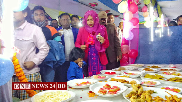 হোসেনপুরে বিজয় দিবস উপলক্ষে পিঠা মেলা শুরু 