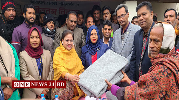 হোসেনপুরে এমপি লিপির আশ্রয়ণ প্রকল্প পরিদর্শন 