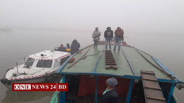 ৯৯৯-এ ফোন: ট্রলার ও ২৪ যাত্রী উদ্ধার নৌ পুলিশের