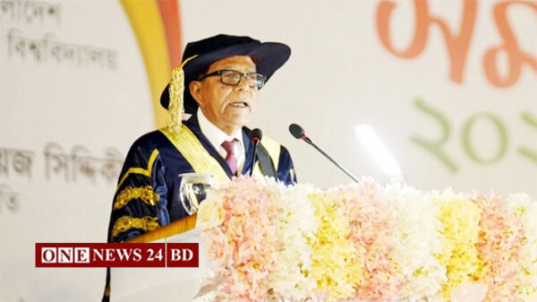 গাড়ি-বাড়ির চিন্তায় বিভোর সরকারি চাকরিজীবীরা