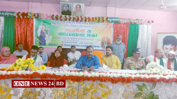 বীর মুক্তিযোদ্ধাদের অতন্দ্র প্রহরী হিসেবে কাজ করতে হবে