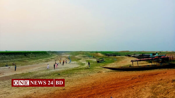 পূর্ন যৌবনা ও উত্তাল পূর্ণভবা নদী এখন মরা খাল