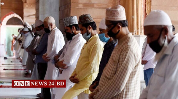 দেশের সব মসজিদে একই পদ্ধতিতে তারাবি পড়ার আহ্বান