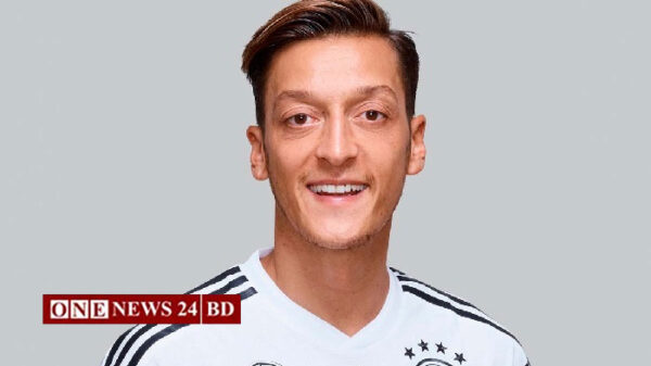 ফুটবলকে বিদায় জানালেন ওজিল