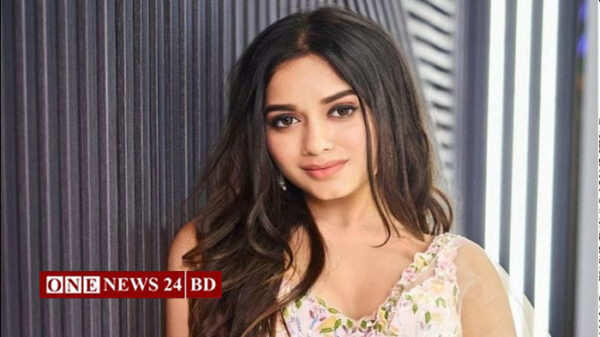 ইনস্টাগ্রাম থেকেই কোটিপতি জন্নত জুবেইর রহমানি