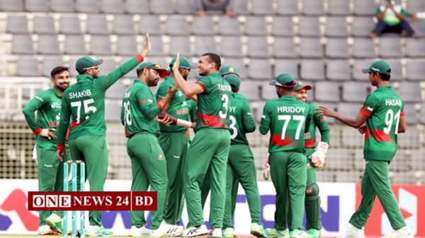 দুই ভাগে বিভক্ত হয়ে রাতে ইংল্যান্ড যাচ্ছে টাইগাররা