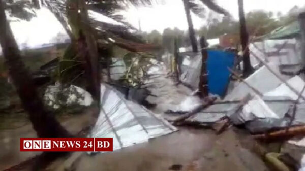 মোখার তাণ্ডবে কক্সবাজারে দুই হাজার ঘরবাড়ি বিধ্বস্ত