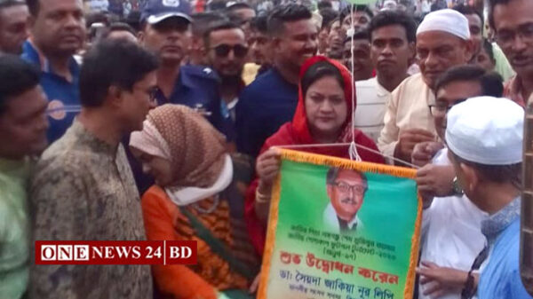 হোসেনপুরে বঙ্গবন্ধু গোল্ডকাপ টুর্নামেন্ট উদ্বোধন করলেন এমপি লিপি