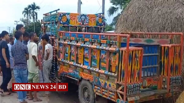 কোরবানির গরুবাহী ভটভটির সঙ্গে সংঘর্ষ, দুই বোনসহ নিহত ৩