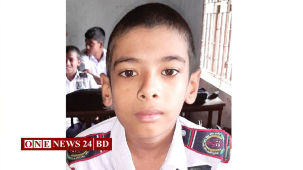 পাকুন্দিয়ায় বিদ্যালয়ে যাওয়া হলো না হাসান ও হোসাইনের
