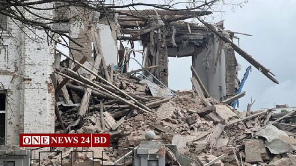 ইউক্রেনে ত্রাণ বিতরণ কেন্দ্রে রাশিয়ার হামলা, নিহত ৪