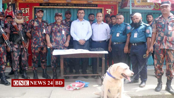 বাসে তল্লাশিতে মিলল ২২ লাখ টাকার হেরোইন