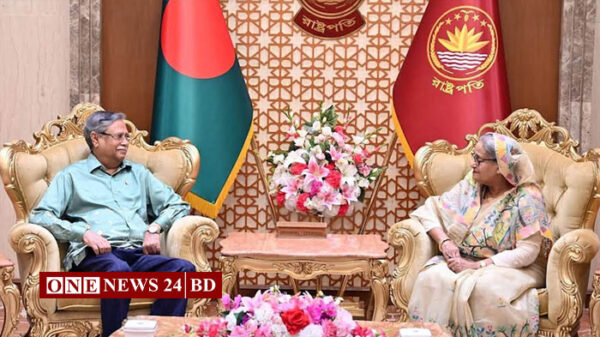 বঙ্গভবনে রাষ্ট্রপতির সঙ্গে প্রধানমন্ত্রীর সাক্ষাৎ