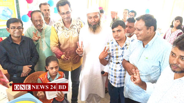 হোসেনপুরে জরায়ুমুখ ক্যান্সার প্রতিরোধে এইচপিভি টিকাদান ক্যাম্পেইন উদ্বোধন