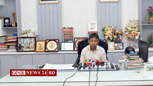 নির্বাচনের আগে বৈধ অস্ত্র জমা না দিলে গ্রেপ্তার: ডিবিপ্রধান