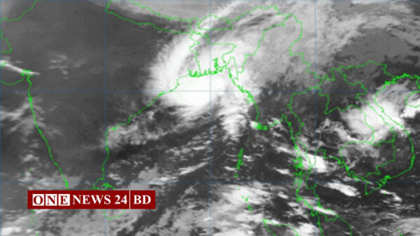 ঘূর্ণিঝড় হামুন: ১৫ জেলায় জলোচ্ছ্বাস, ৫ জেলায় ভূমিধসের শঙ্কা